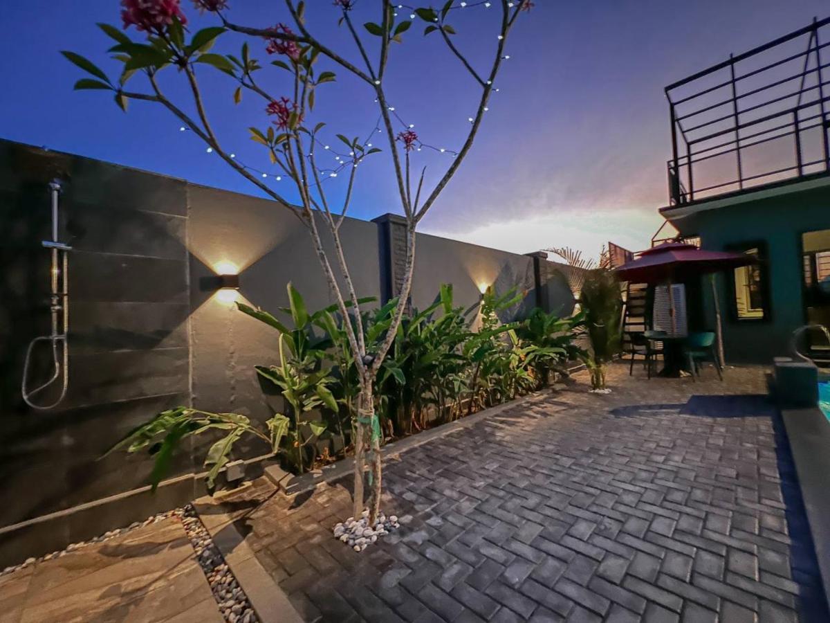 The Luxury Villa -Private Pool- Pantai Cenang  Bagian luar foto